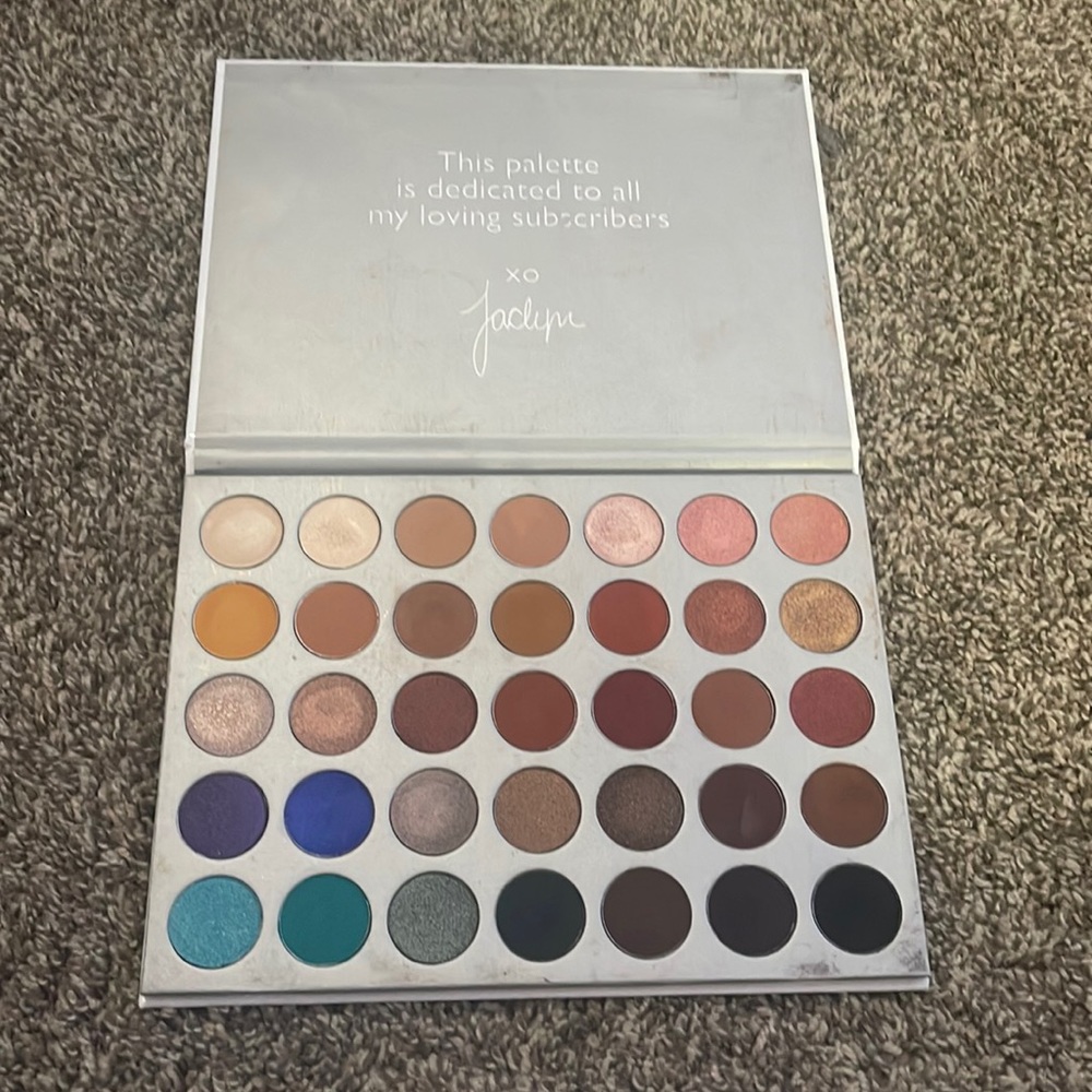 The Jaclyn Hill Palette